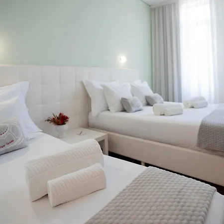 Turista Da Trindade 4* Porto