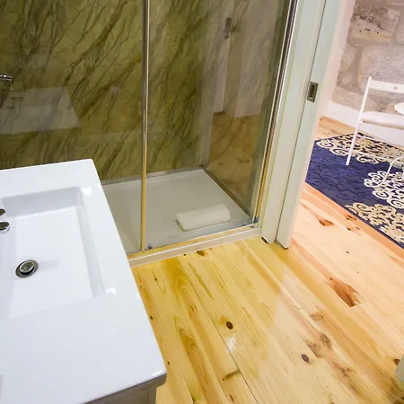 Turista Da Trindade 4* Porto