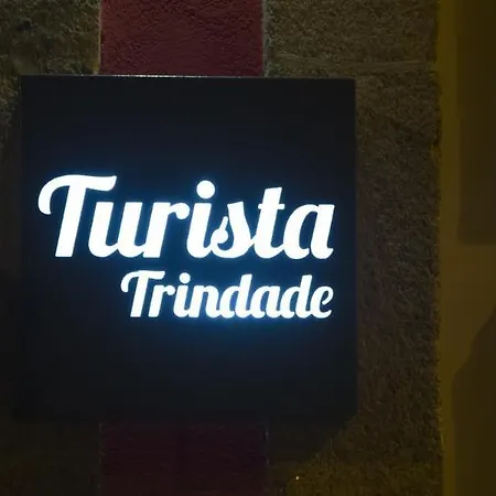 Alojamento de Acomodação e Pequeno-almoço Turista Da Trindade 4*