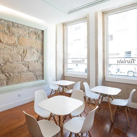 Alojamento de Acomodação e Pequeno-almoço Turista Da Trindade 4*