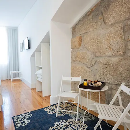 Oda ve Kahvaltı Turista Da Trindade Porto