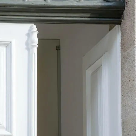 Alojamento de Acomodação e Pequeno-almoço Turista Da Trindade